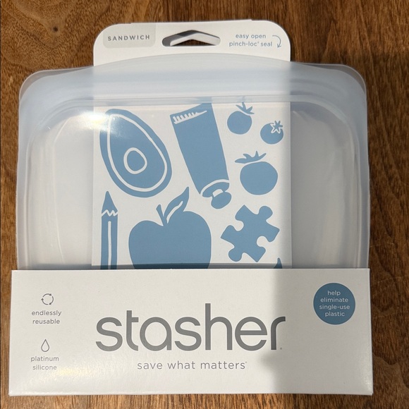 Stasher Bags Other - Stasher Reusable Silicone Sandwich Bag - Clear and Blue